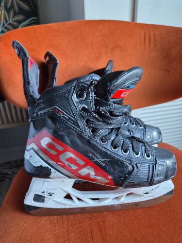 Jetspeed Ft6pros Size 4 Hockey Skates