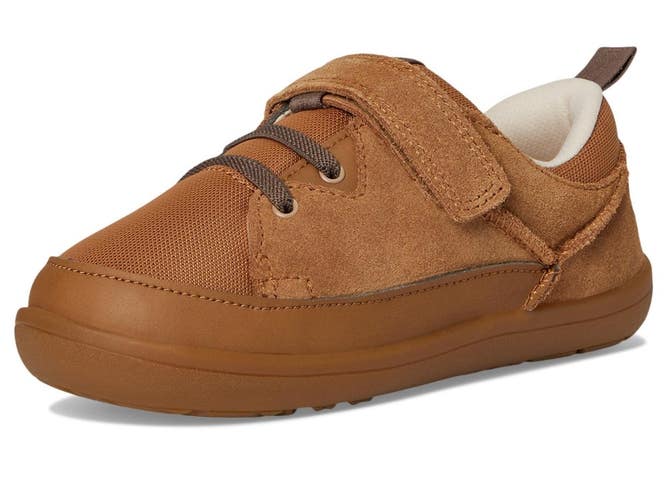 UGG Adventurer 1166710T-CHE Sneakers Toddlers 9 M Chestnut Casual Shoes ZOGG3567
