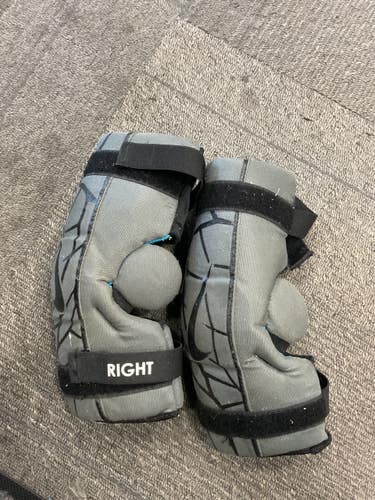 Used Nike ARM PADS Lacrosse Arm Pads/Guards Grey MD 11614-S000243499