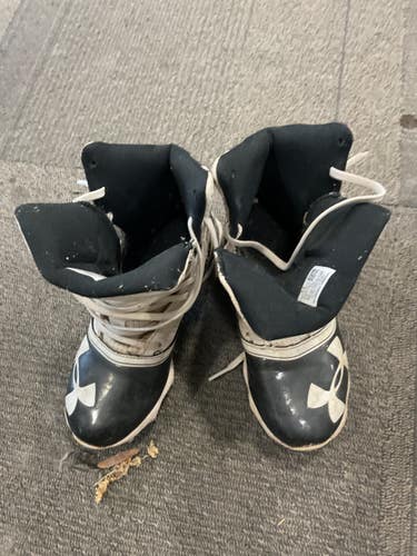 Used Under Armour Jr FB Cleats Black Junior 02 11614-S000243495