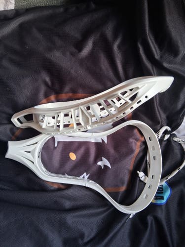 Unstrung Head (New)