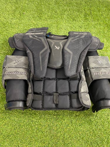 Intermediate Large Bauer Elite Goalie Chest Protector (Used)