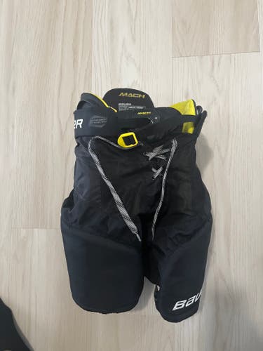 Youth Large Bauer Supreme Mach Hockey Pants (Used)