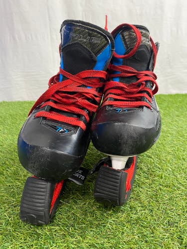 Intermediate True TF7 Hockey Goalie Skates 6.5 (Used)