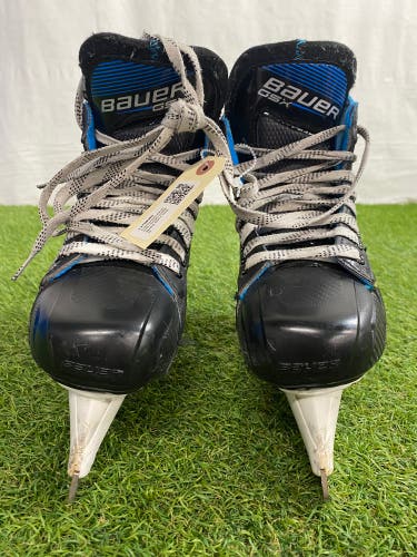 Intermediate Bauer GSX Hockey Goalie Skates Size 5 (Used)