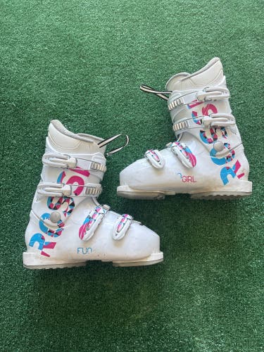Kid's Rossignol Fun Girl Ski Boots (Used) | Mondo 23.5 (275mm)