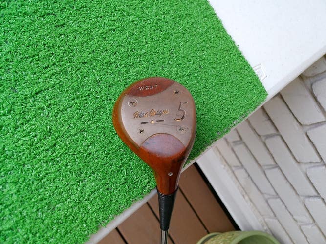 1964 MacGregor Tourney Master Keyhole Persimmon 5-Wood w/ Stiff Shaft