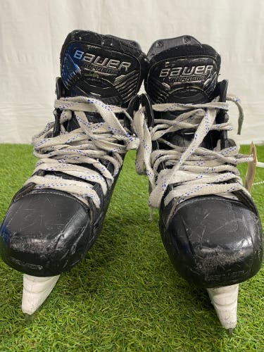 Senior Bauer Supreme Mach Hockey Skates 8.5 (Used)