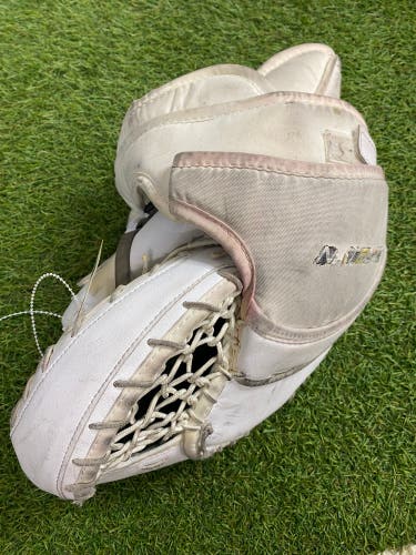 Junior Brian's NetZero 2 Goalie Gloves & Blockers Regular (Used)