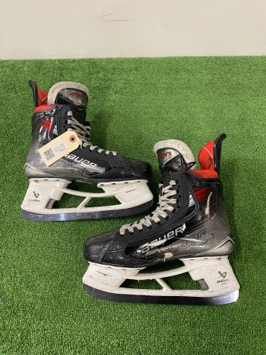Intermediate Bauer Vapor X5 Pro Hockey Skates 6 (Used)