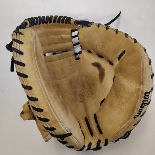 Wilson RH Catcher's A2000 Baseball Glove 33" (Used)