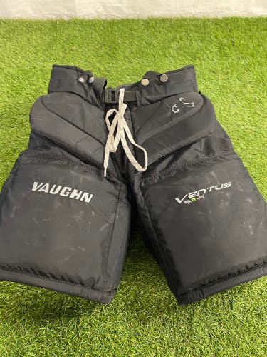 Junior Medium Vaughn Ventus SLR Hockey Goalie Pants (Used)