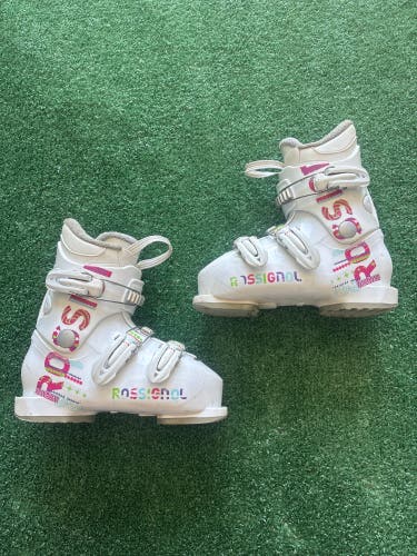 Kid's Rossignol Fun Girl Ski Boots (Used) | Mondo 20.5 (245mm)