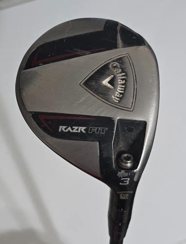 Callaway RAZR FIT 3 Fairway Wood / Callaway Regular Flex Graphite Shaft