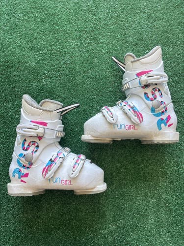 Kid's Rossignol Fun Girl Ski Boots (Used) | Mondo 20.5 (245mm)