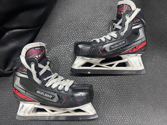 Bauer Vapor X2.9 Hockey Goalie Skates Extra Wide Width Size 5.5 (Used)