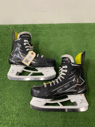 Senior Bauer Supreme Ignite Pro+ Hockey Skates 8.5 (Used)