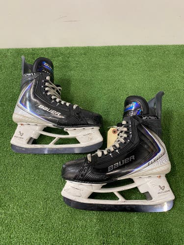 Intermediate Bauer Vapor Flylite Hockey Skates 6.5 (Used)