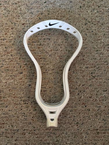 Nike Lakota U Lacrosse Head White – Men’s High School/College – Excellent Condition