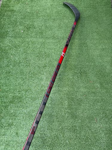 Senior CCM Vizion Hockey Stick Right Handed Toe Pattern 95 Flex Pro Stock (Used)