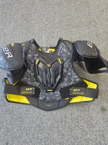 XL Senior Bauer Supreme M3 Shoulder Pads (New)