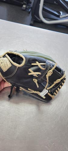 Used Marucci 11.5 BB/SB Glove RH Throw None 11 1/2" 11497-S000161136