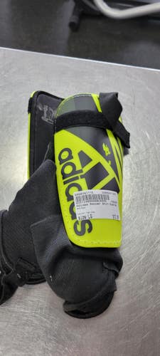 Used Adidas Soccer Shin Guards Adult Yellow LG 11497-S000161115