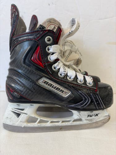 Black Bauer Vapor X100 Hockey Skates Regular Width 12 (Used)
