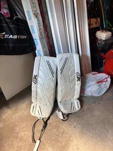 30" 2022 Brian's G-Netik X5 Goalie Leg Pads (Used)