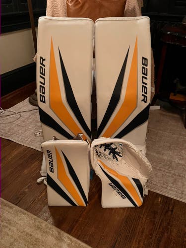 35+2 Bauer Flylite Goalie Full Set (New)