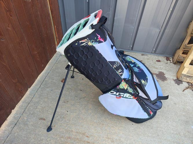 Ogio Woode 8 Way Top Aloha Dual Strap Golf Stand Bag White w Raincover