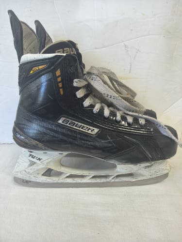 Black Bauer Supreme MX3 Hockey Skates Regular Width Size 5 (Used)