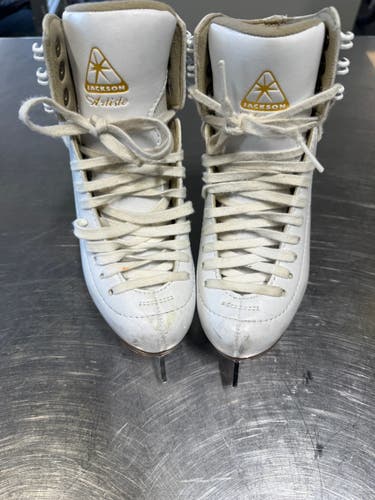 Jackson Ultima Artiste Figure Skates B Junior 1 (Used)