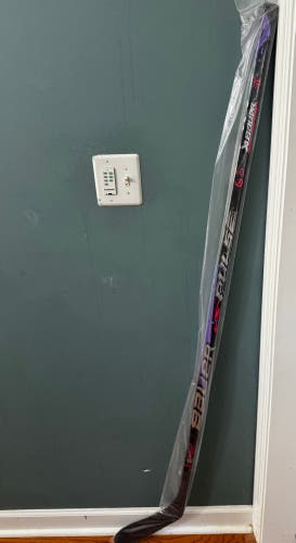 Senior Bauer Pulse Right Handed Hockey Stick P28 77 Flex (New)