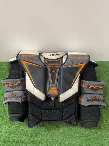 Senior XL CCM Extreme Flex Shield 2 Goalie Chest Protector (Used)
