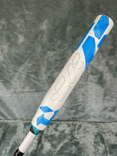 White 2023 DeMarini CF Composite Bat (-11) Composite 18 oz 29" (Used)