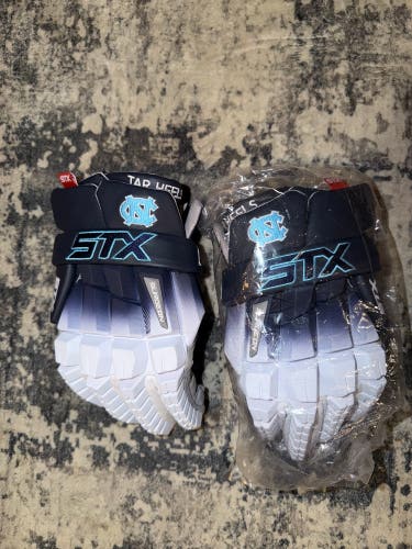 Brand New UNC Tarheel’s STX RZR 2 Gloves
