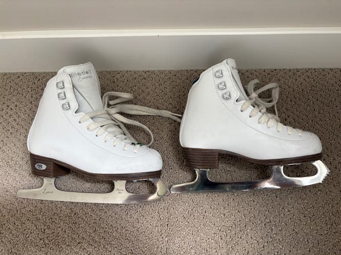 Riedell Figure Skates Junior 13 (Used)