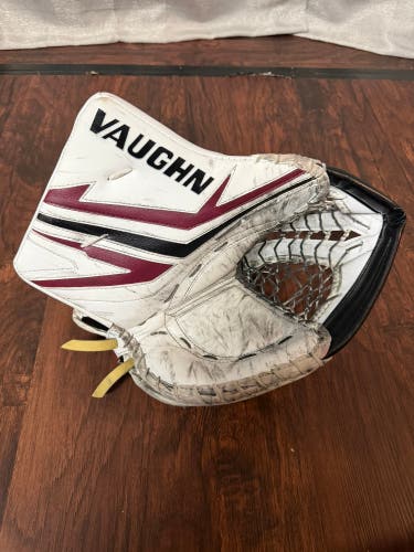 Vaughn SLR4 Pro Carbon Regular Glove and 2 Blockers (Used)