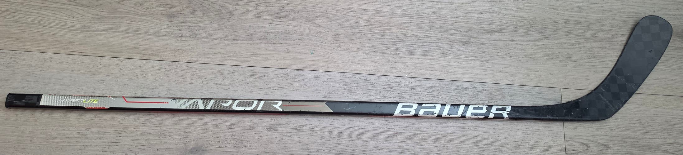 Bauer Vapor Hyperlite Hockey Stick | LH P92 Youth 20 Flex