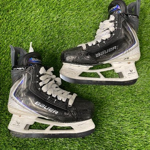 Intermediate Bauer Vapor Flylite Hockey Skates Size 4 (Used)