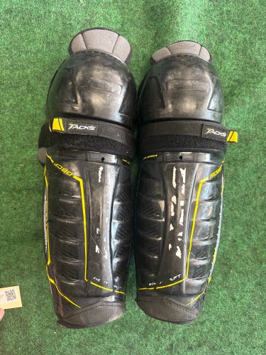 Senior CCM Tacks 9080 Shin Pads 13" (Used)