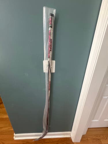 Senior Bauer Twitch Left Hand Hockey Stick P28 87 Flex (New)