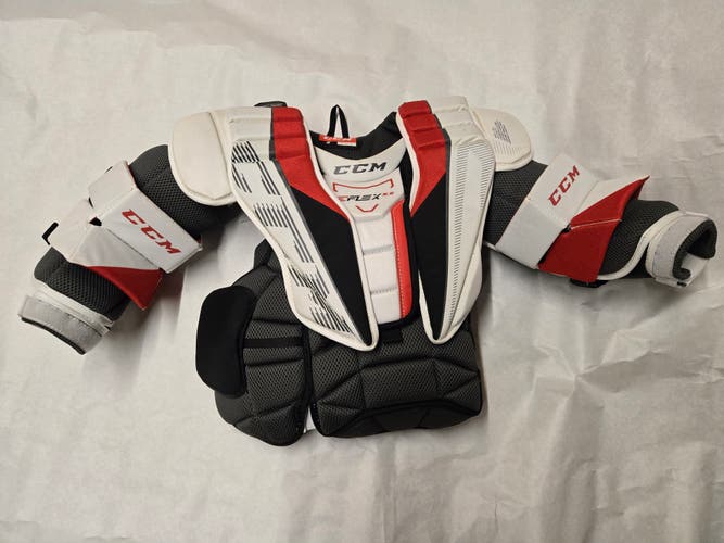 Large/Extra Large CCM EFlex 5.5 Goalie Chest Protector (Used)