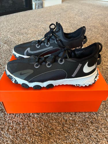 Black Men's 4.5Y (Big Kids / Youth) Youth Nike Future Field Low Top Turf Cleats (New)