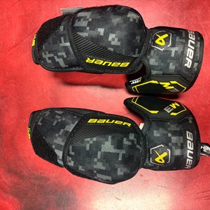 Junior Medium Bauer Supreme M3 Elbow Pads (Used)