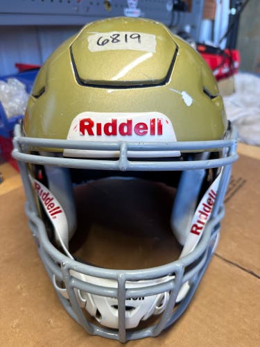 USED RIDDELL FLEX ADULT HELMET - MEDIUM - VEGAS GOLD