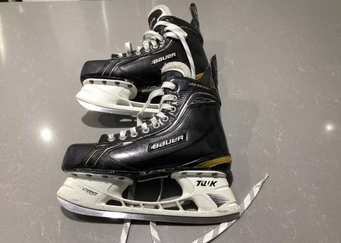 2010 Bauer Supreme One100 Hockey Skates Regular Width 7 (Used)