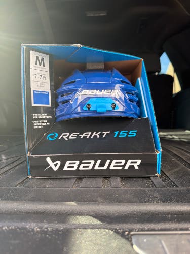 Medium Bauer Re-Akt 155 Helmet (New)