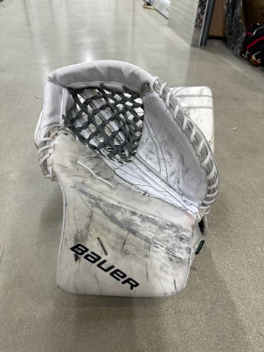 Bauer Vapor Hyperlite 2 Regular Pro Stock (Used)